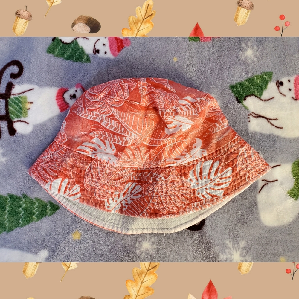 Hawaiian print Bucket Hat